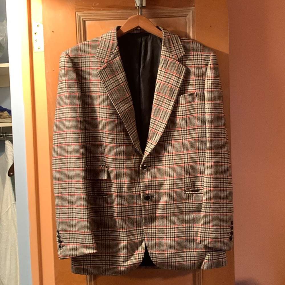 Men’s medium jacket, custom made for standup comic Larry Storch. In 1969..